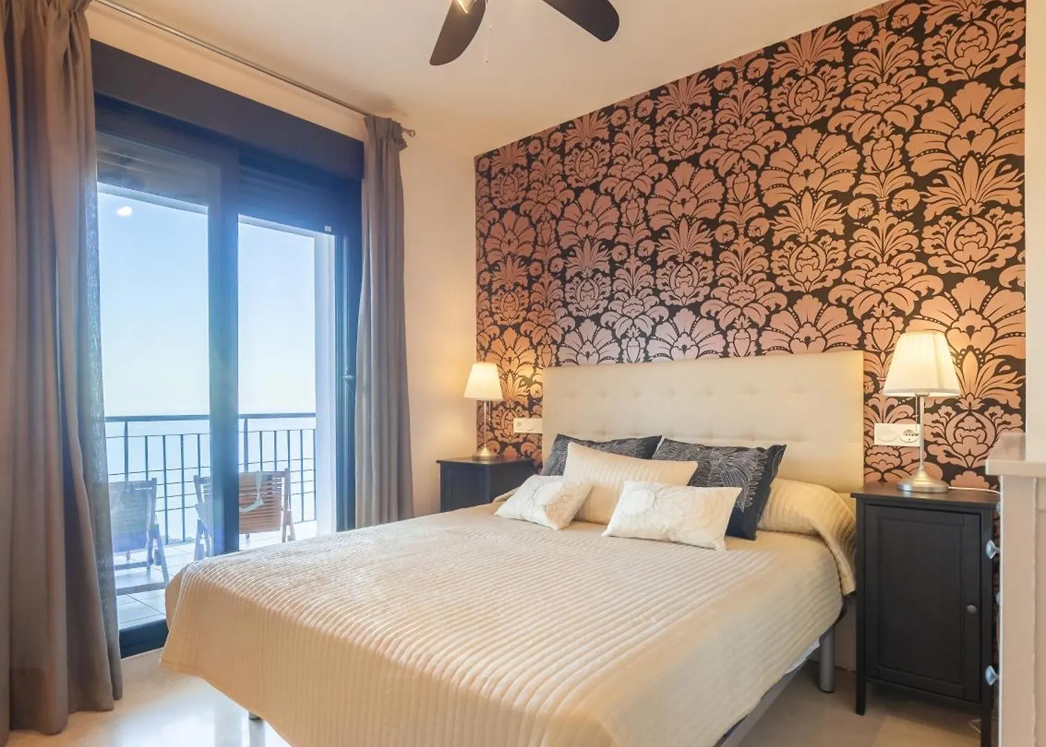 Apartamento Con Impresionantes Vistas Al Mar Torrox